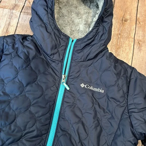 Columbia Girls Youth M Navy Blue Jacket with Gray Interior - Picture 2 of 2